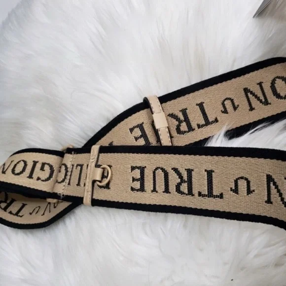 True Religion 🆕 Beige cresent hobo  Shoulder Bag logo strap - Picture 5 of 7